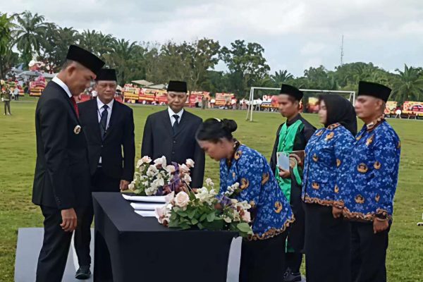 Bertepatan Hari Kesaktian Pancasila, Bupati PALI, H. Asgianto, ST, Lantik 1.469 PPPK